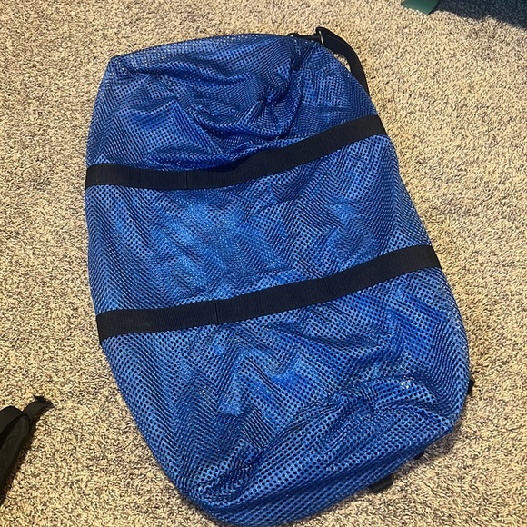 SCUBA GEAR MESH BAG - Picture 2 of 4